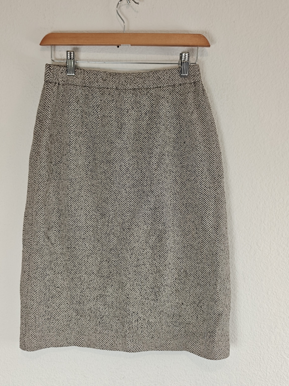 VTG St. John Collection Wool Blend Chevron Herringbone Knit Pencil Skirt Sz 2